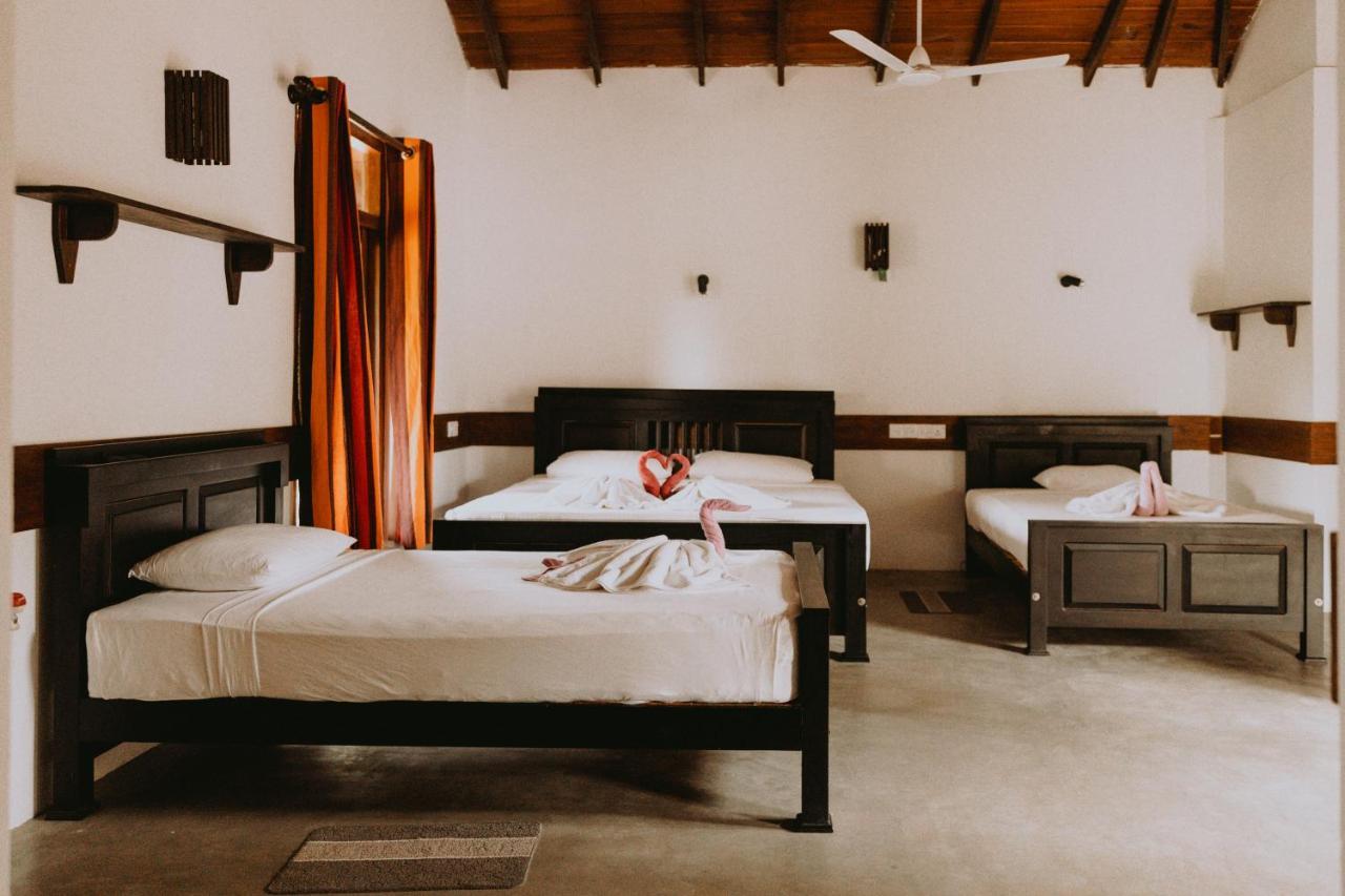 Shiva'S Beach Cabanas Tangalle Kültér fotó