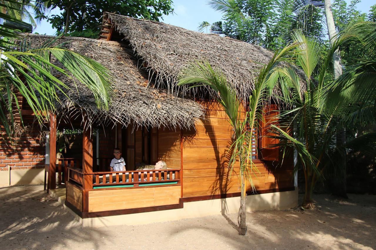 Shiva'S Beach Cabanas Tangalle Kültér fotó
